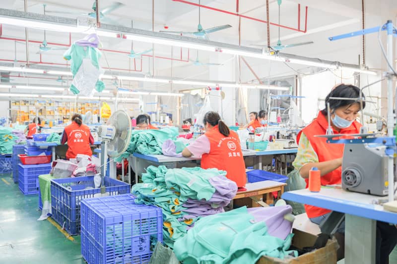 Professional dog clothing manufacturing production line