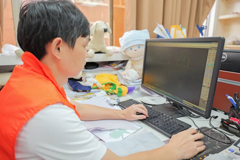 Design and development process for custom dog clothing