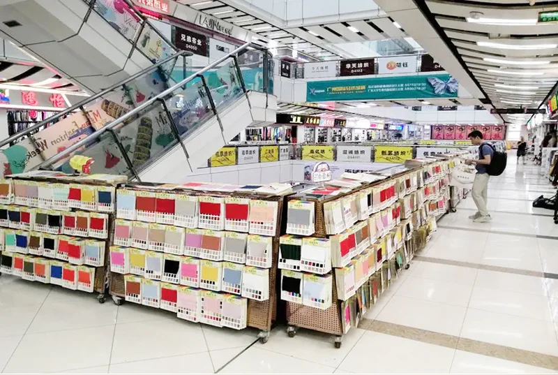 Premium fabric materials for pet product manufacturing